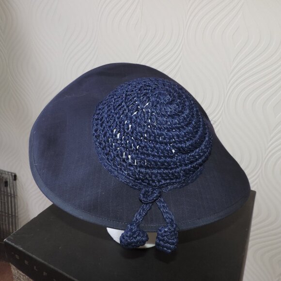 Vintage Antique Woman\'s wide stiff brim Navy Blue Hat with crochet crown